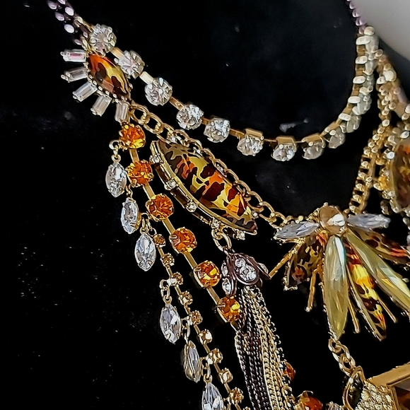 New Vintage! BETSEY JOHNSON Hollywood Glam Tiger Leopard Statement Bib Necklace. - Picture 7 of 13